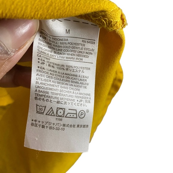 Banana Republic Women's Yellow Collarless Split Long Sleeve Ruffle Blouse - Picture 5 of 9